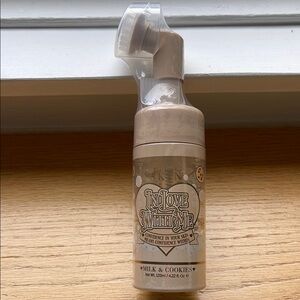 In Love With Me Milk & Cookies Foaming Facial Cleanser PLouise